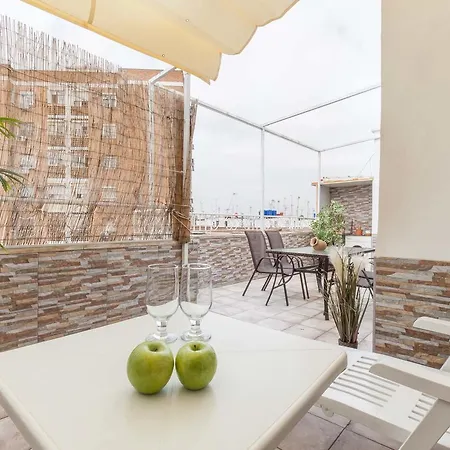 Atico Gran Terraza Triana * סביליה